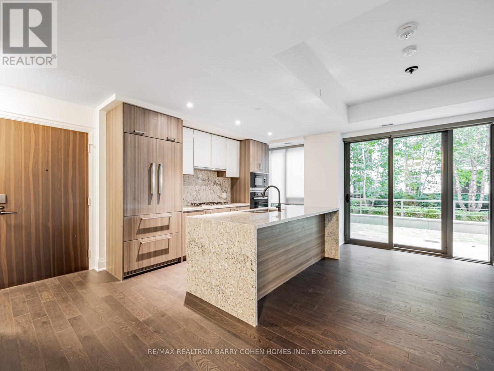 226 - 280 HOWLAND AVENUE, Toronto, Ontario