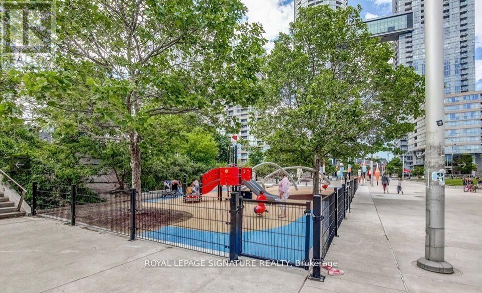 3706 - 75 Queens Wharf, Toronto, Ontario  M5V 0J8 - Photo 5 - C12555792