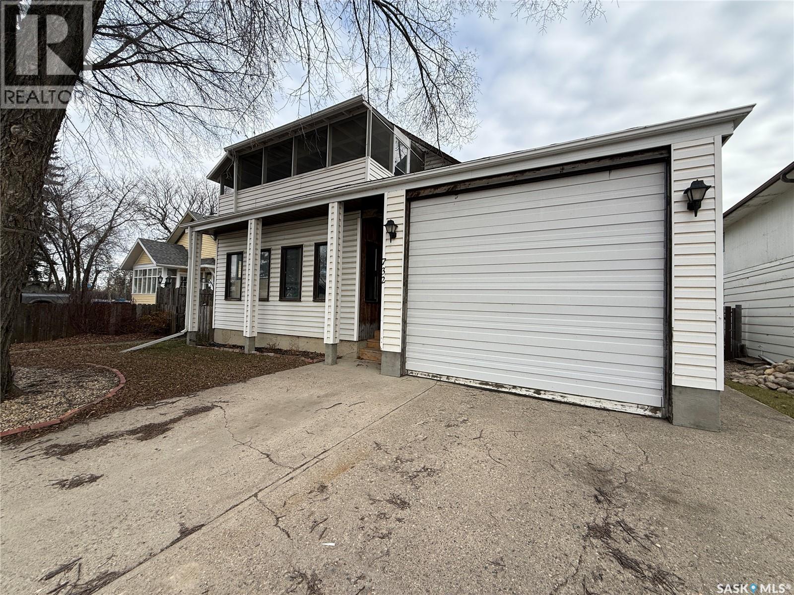 732 6th Street, Humboldt, Saskatchewan  S0K 2A0 - Photo 1 - SK024246