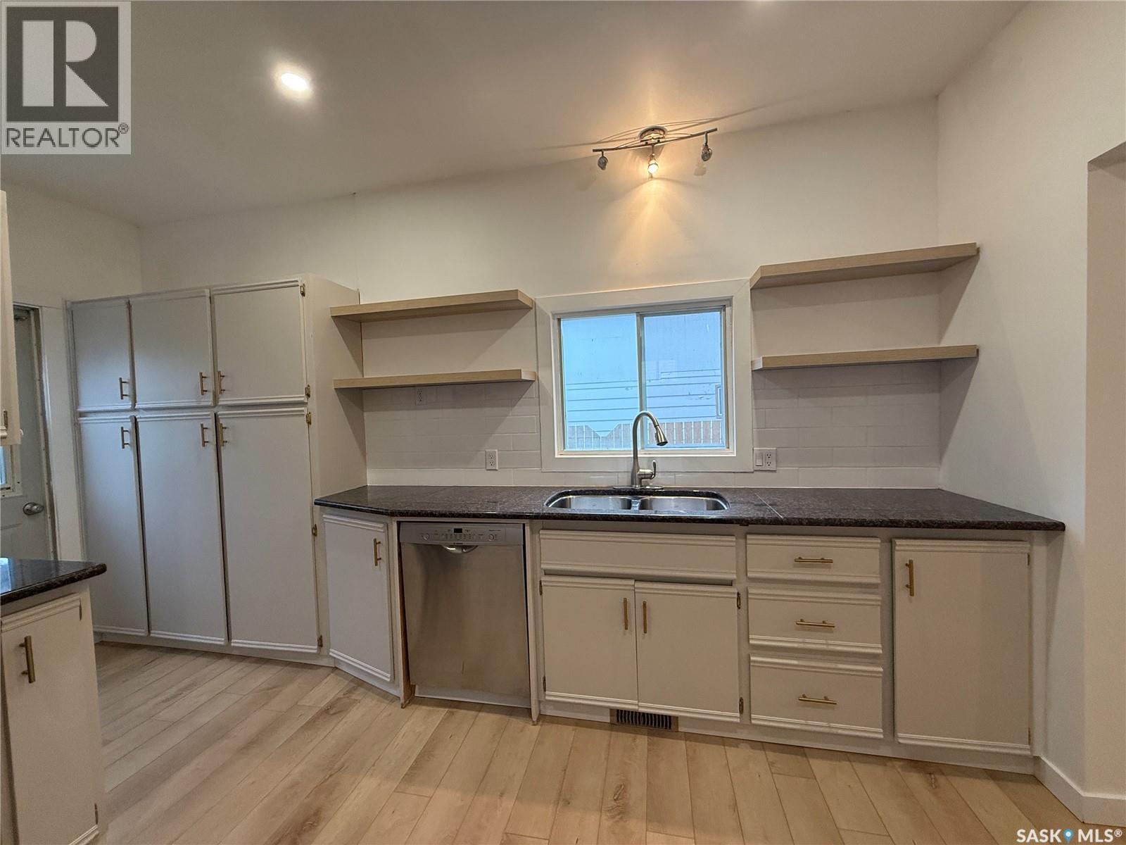 732 6th Street, Humboldt, Saskatchewan  S0K 2A0 - Photo 14 - SK024246