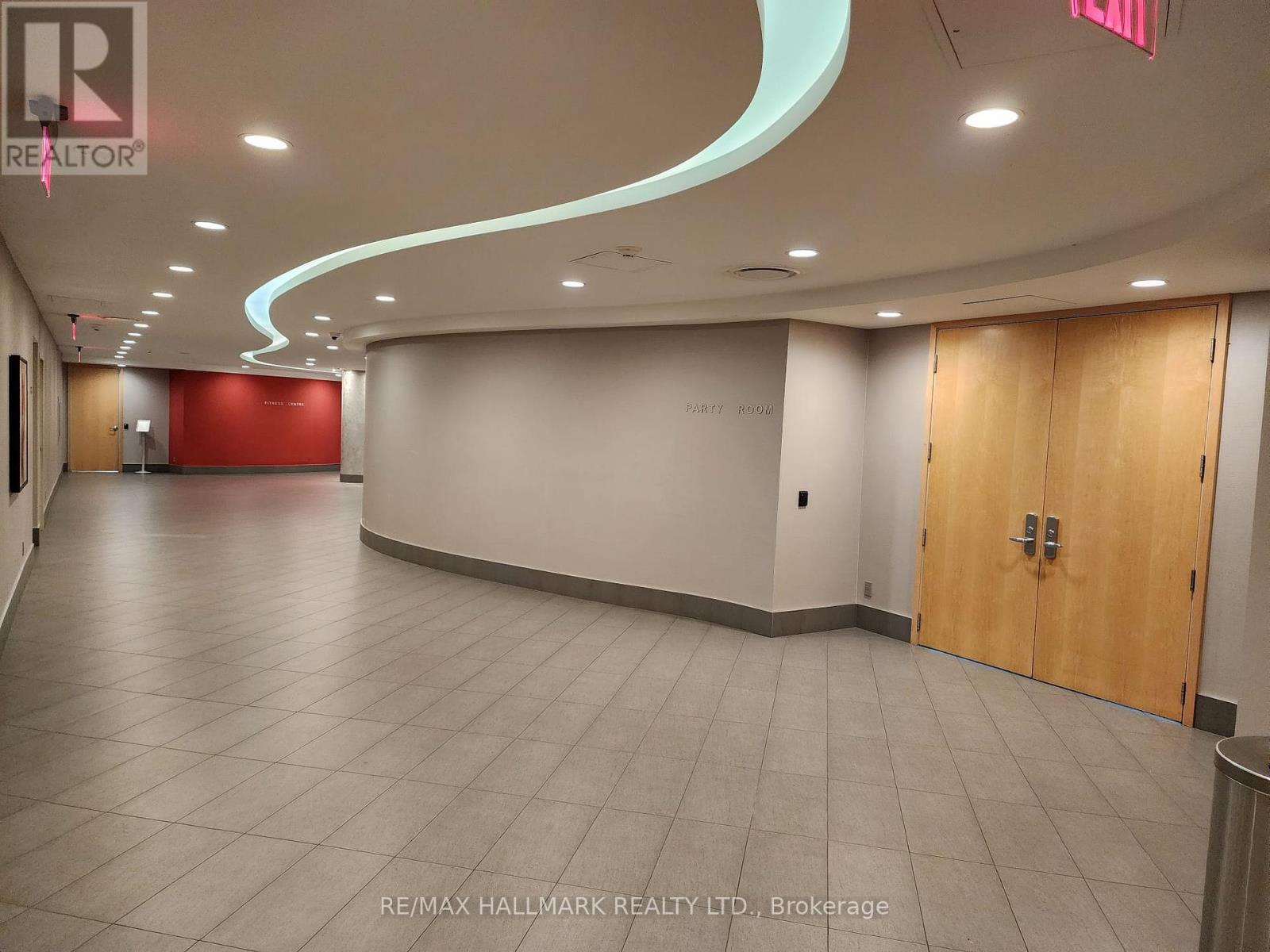 Ph11 - 10 Queens Quay W, Toronto, Ontario  M5J 2R9 - Photo 28 - C12433574