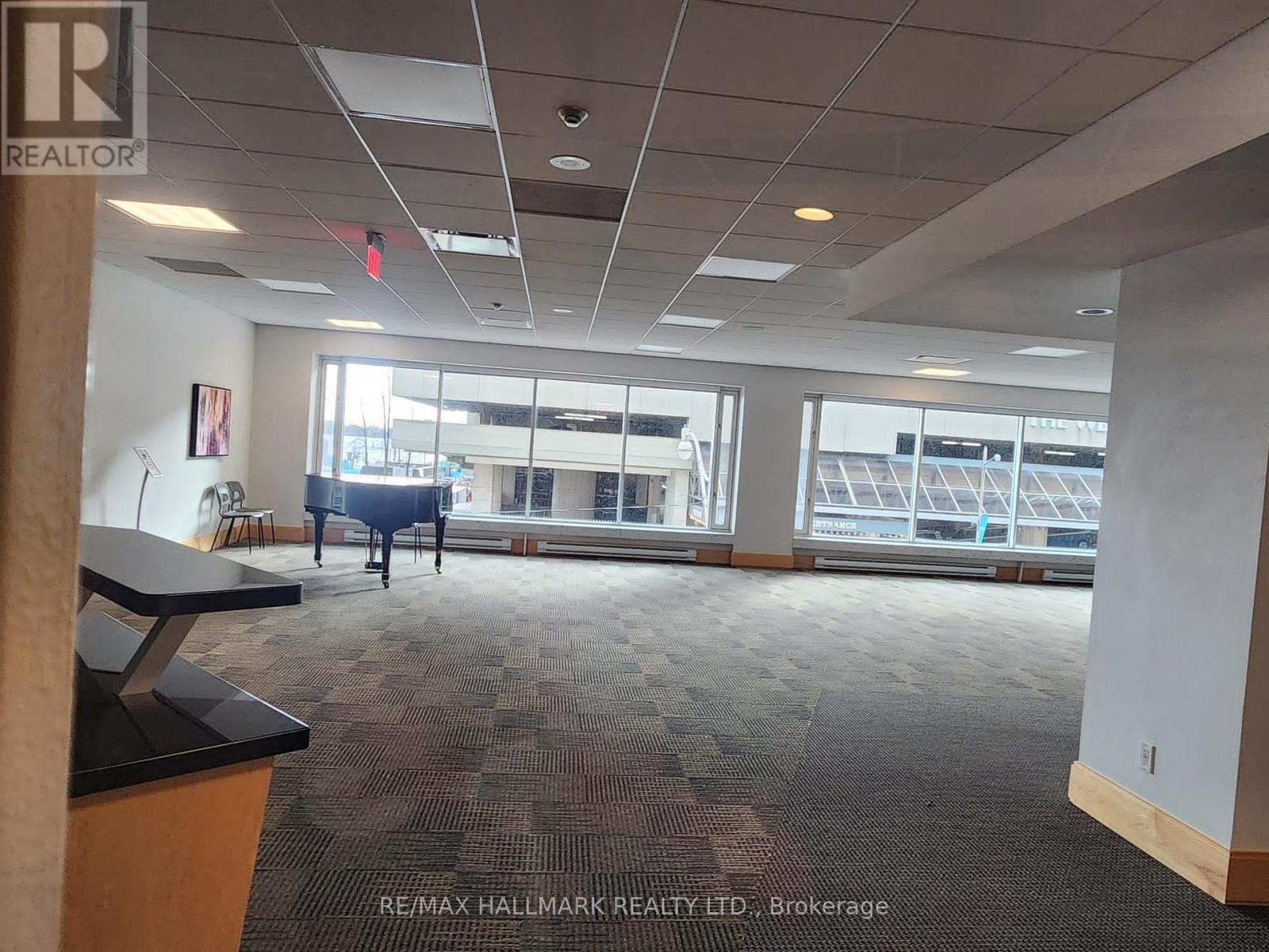 Ph11 - 10 Queens Quay W, Toronto, Ontario  M5J 2R9 - Photo 33 - C12433574