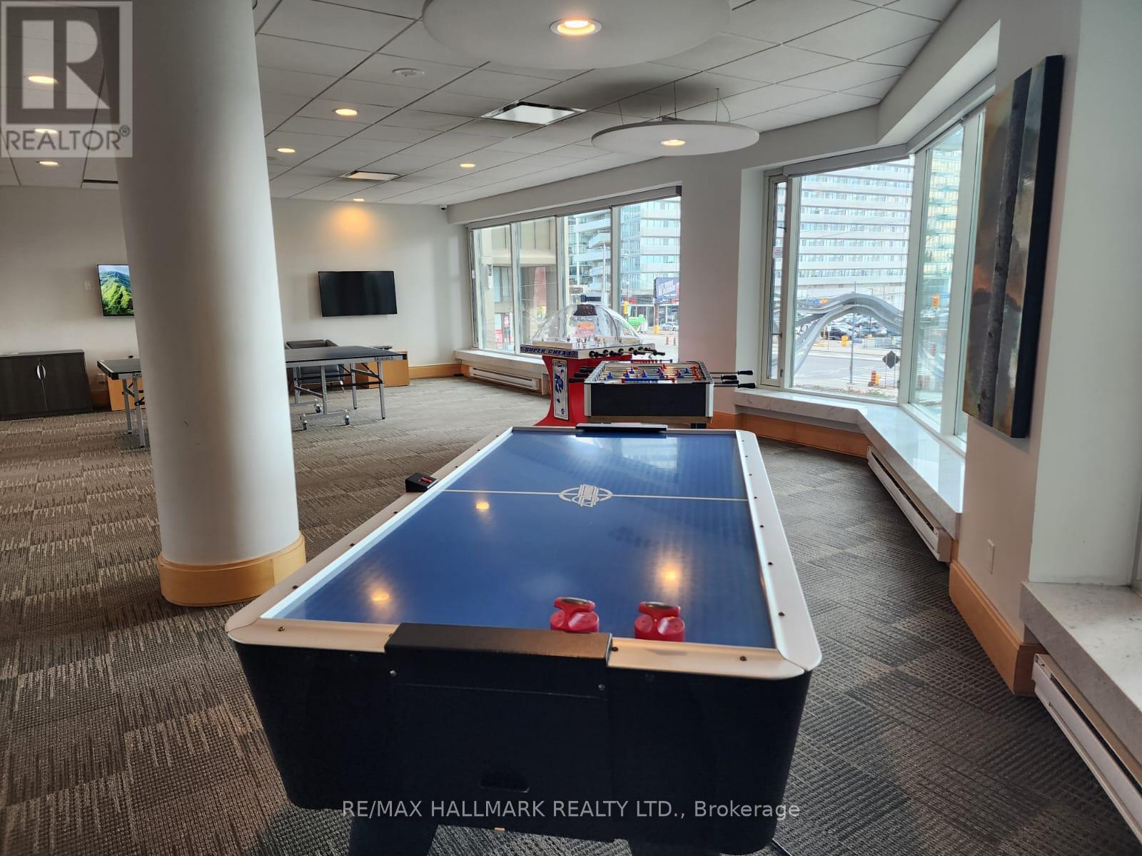 Ph11 - 10 Queens Quay W, Toronto, Ontario  M5J 2R9 - Photo 44 - C12433574