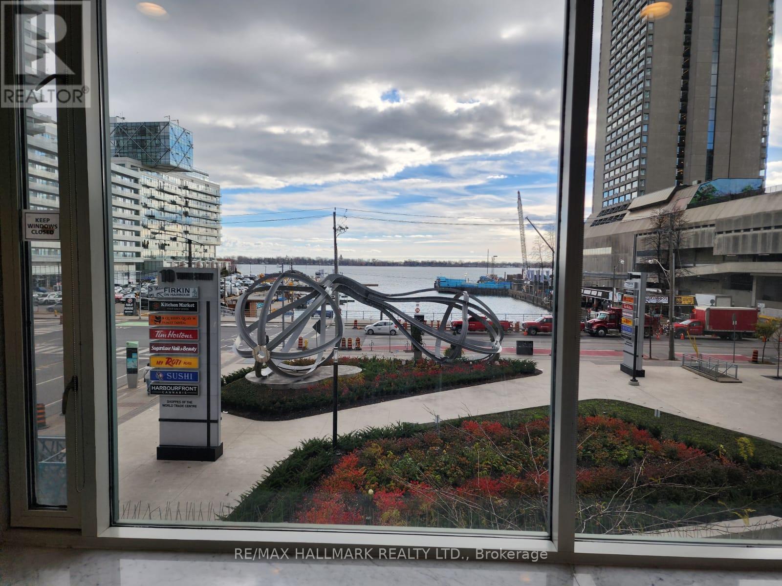 Ph11 - 10 Queens Quay W, Toronto, Ontario  M5J 2R9 - Photo 49 - C12433574