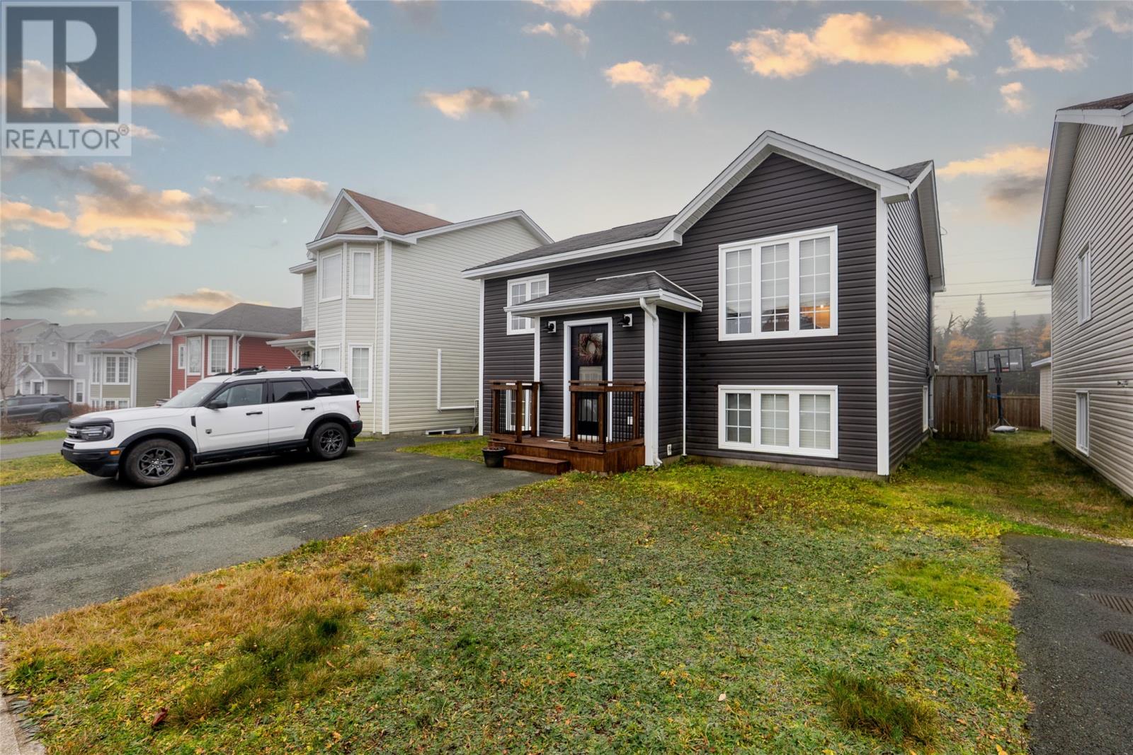 47 Jenmar Crescent, St John's, Newfoundland & Labrador  A1H 0E2 - Photo 2 - 1292679