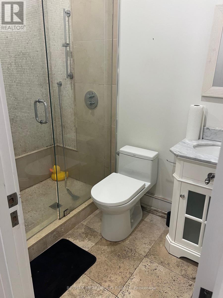 Lower - 94 Marilake Drive, Toronto, Ontario  M1S 1V7 - Photo 8 - E12555564