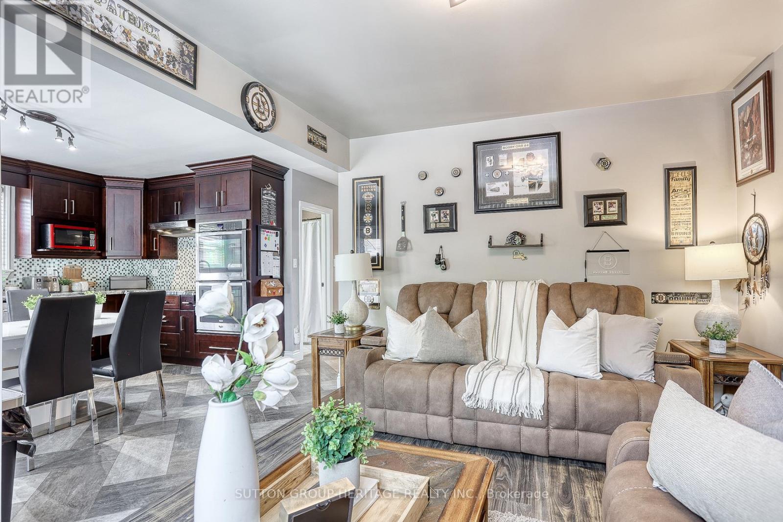 342 Olive Avenue, Oshawa, Ontario  L1H 2P7 - Photo 9 - E12555578