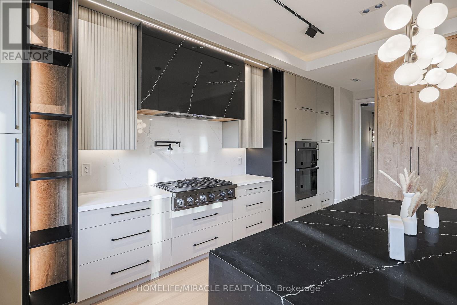 636 Annland Street, Pickering, Ontario  L1W 1B1 - Photo 22 - E12555698