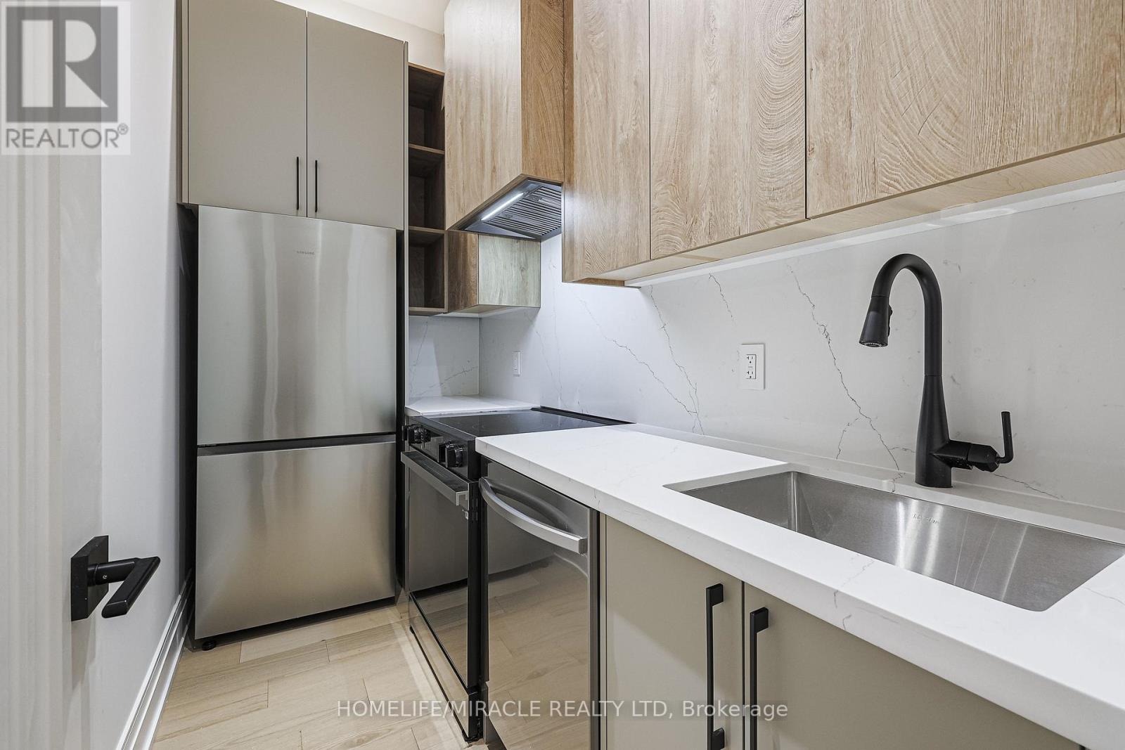 636 Annland Street, Pickering, Ontario  L1W 1B1 - Photo 24 - E12555698