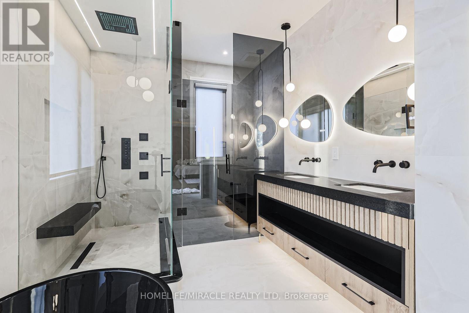 636 Annland Street, Pickering, Ontario  L1W 1B1 - Photo 30 - E12555698