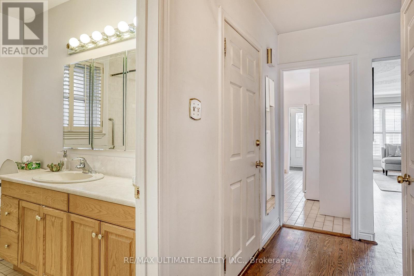 76 Bertrand Avenue, Toronto, Ontario  M1K 2S6 - Photo 19 - E12555726