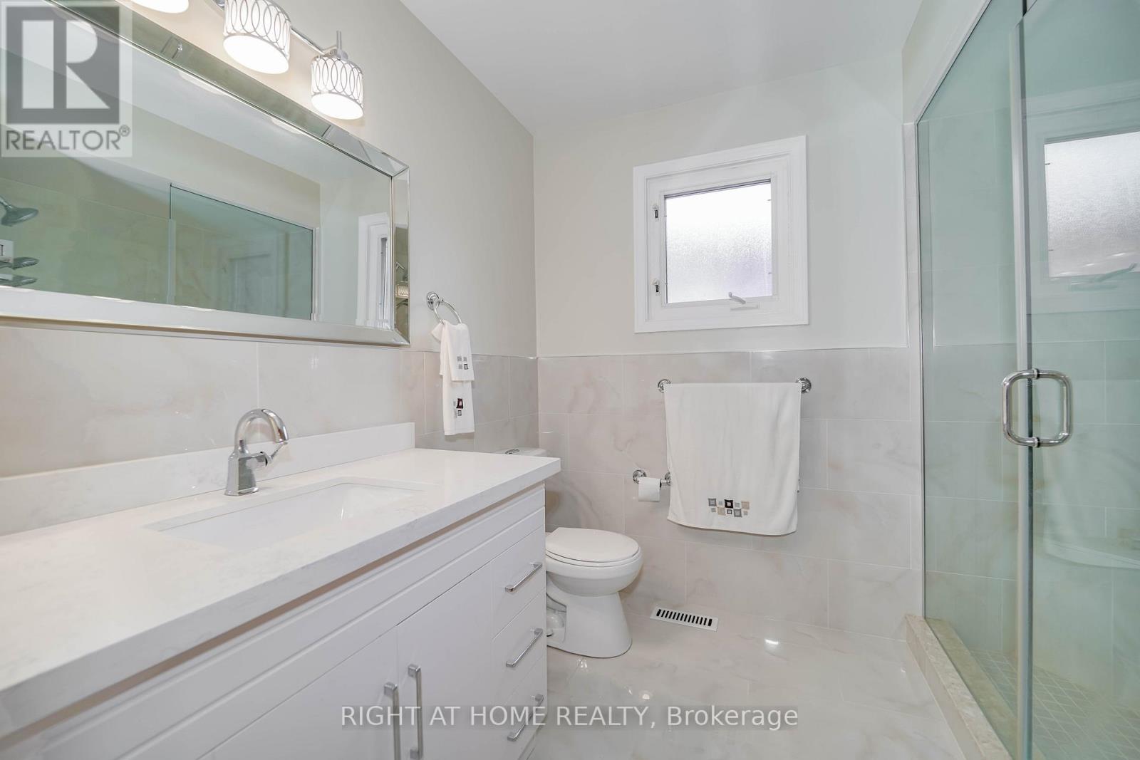 2 Lapworth Crescent, Toronto, Ontario  M1V 2M5 - Photo 20 - E12555742