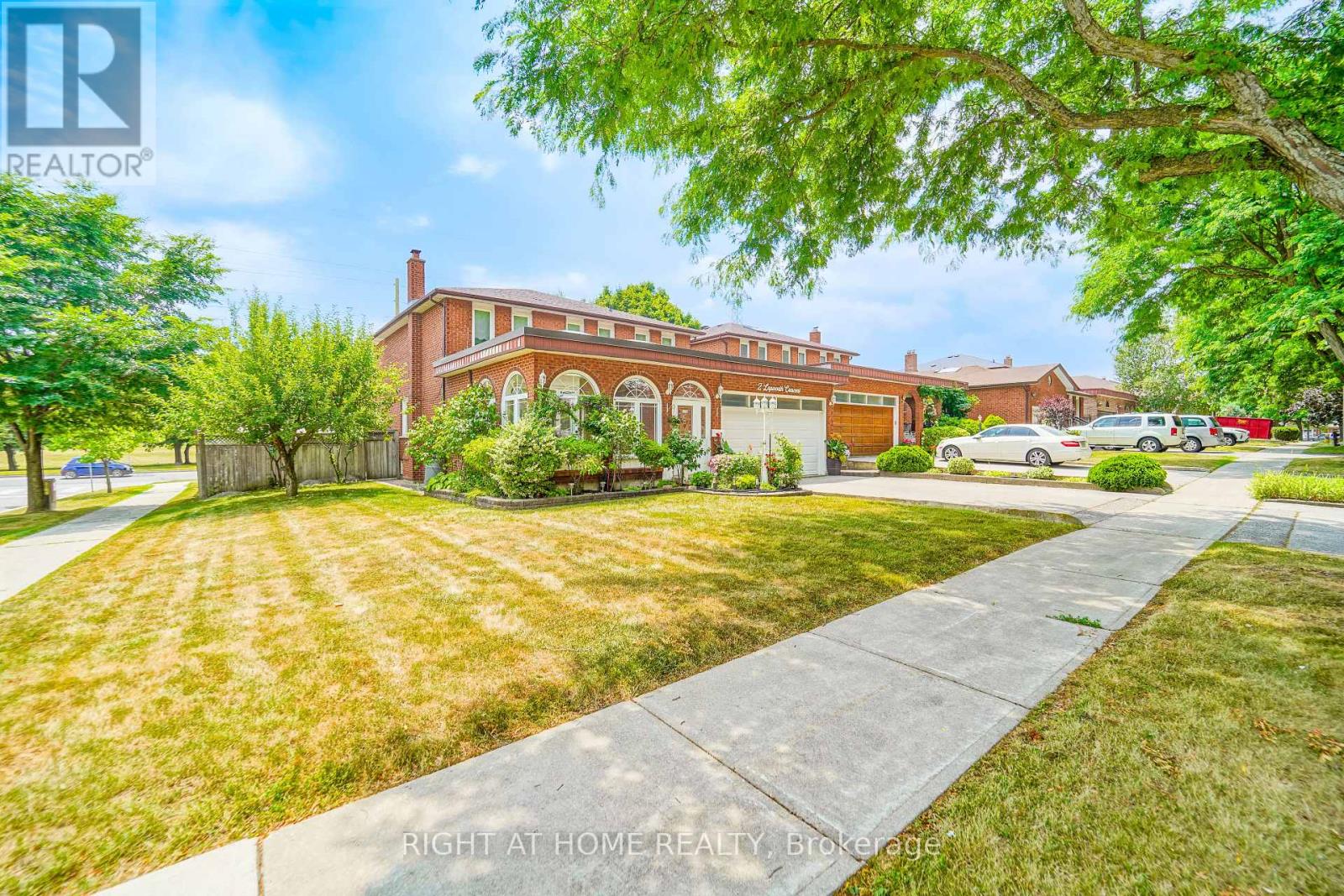 2 Lapworth Crescent, Toronto, Ontario  M1V 2M5 - Photo 3 - E12555742