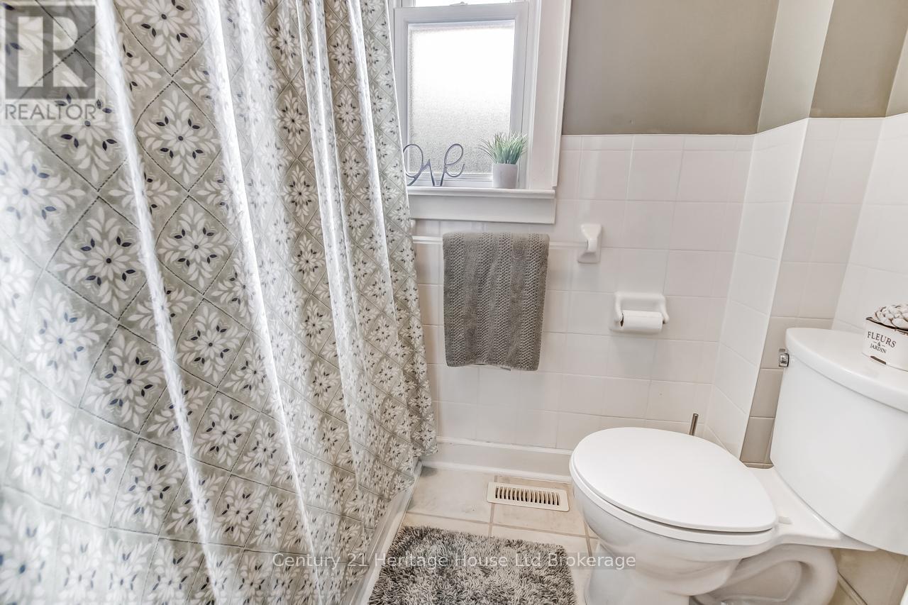 116 East Park Drive, Woodstock, Ontario  N4S 3N2 - Photo 11 - X12555092