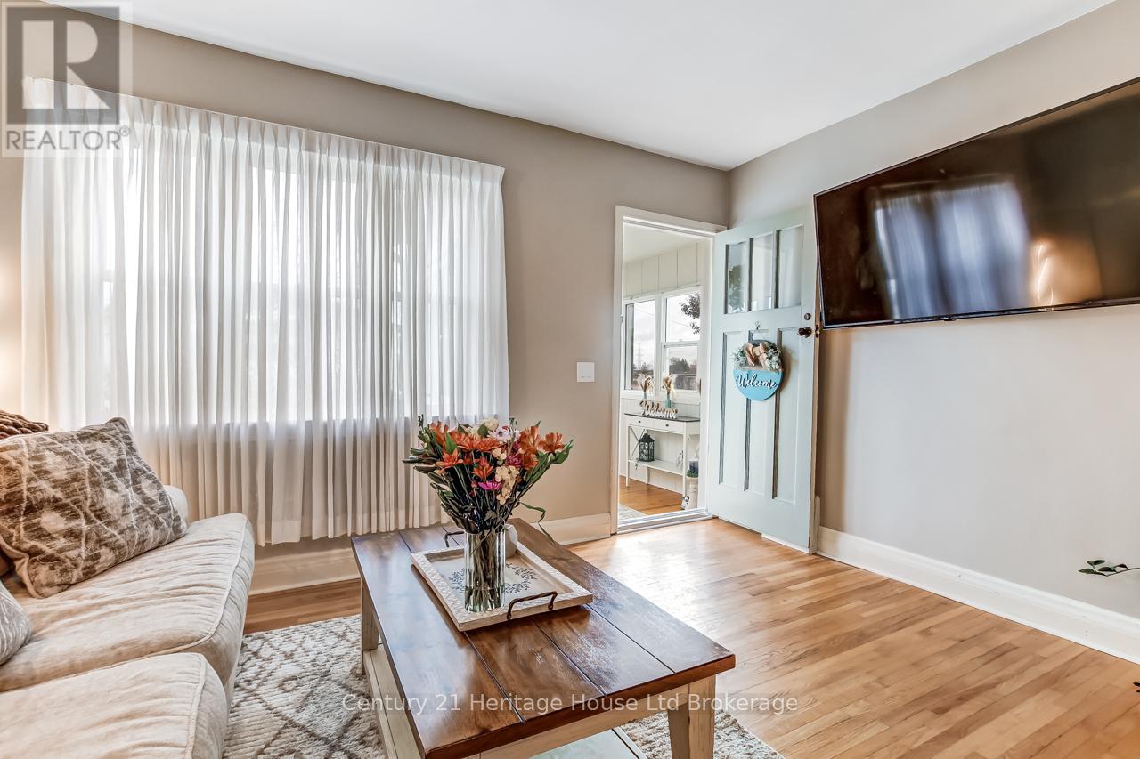 116 East Park Drive, Woodstock, Ontario  N4S 3N2 - Photo 7 - X12555092