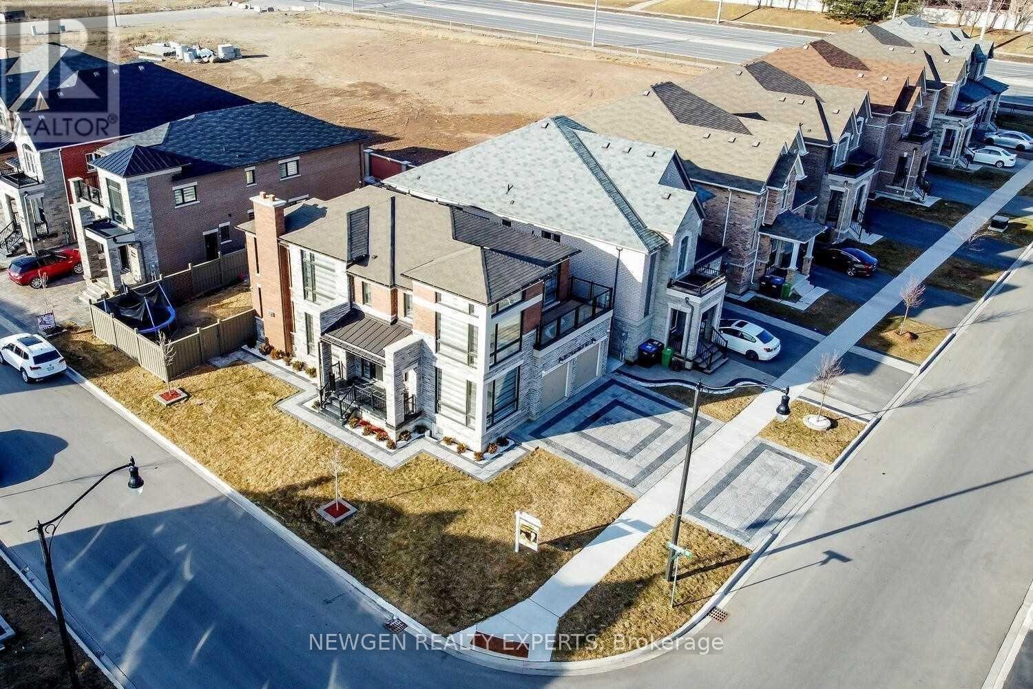 28 Dalecrest Road, Brampton, Ontario  L6X 5N3 - Photo 3 - W12551570