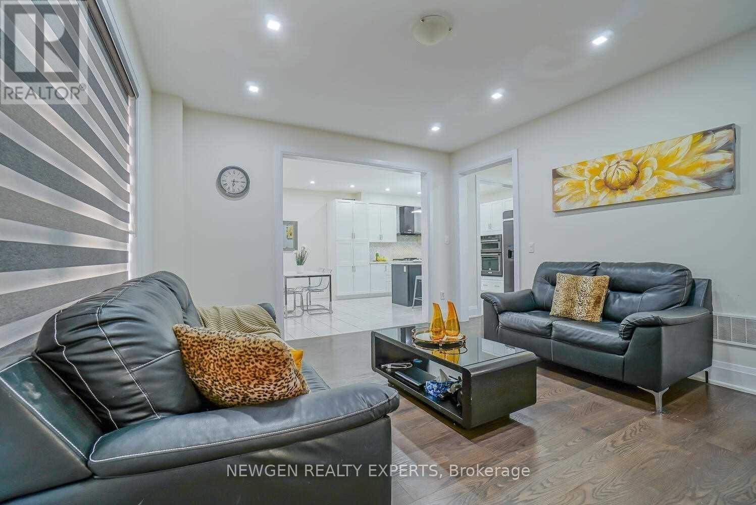 28 Dalecrest Road, Brampton, Ontario  L6X 5N3 - Photo 12 - W12551570