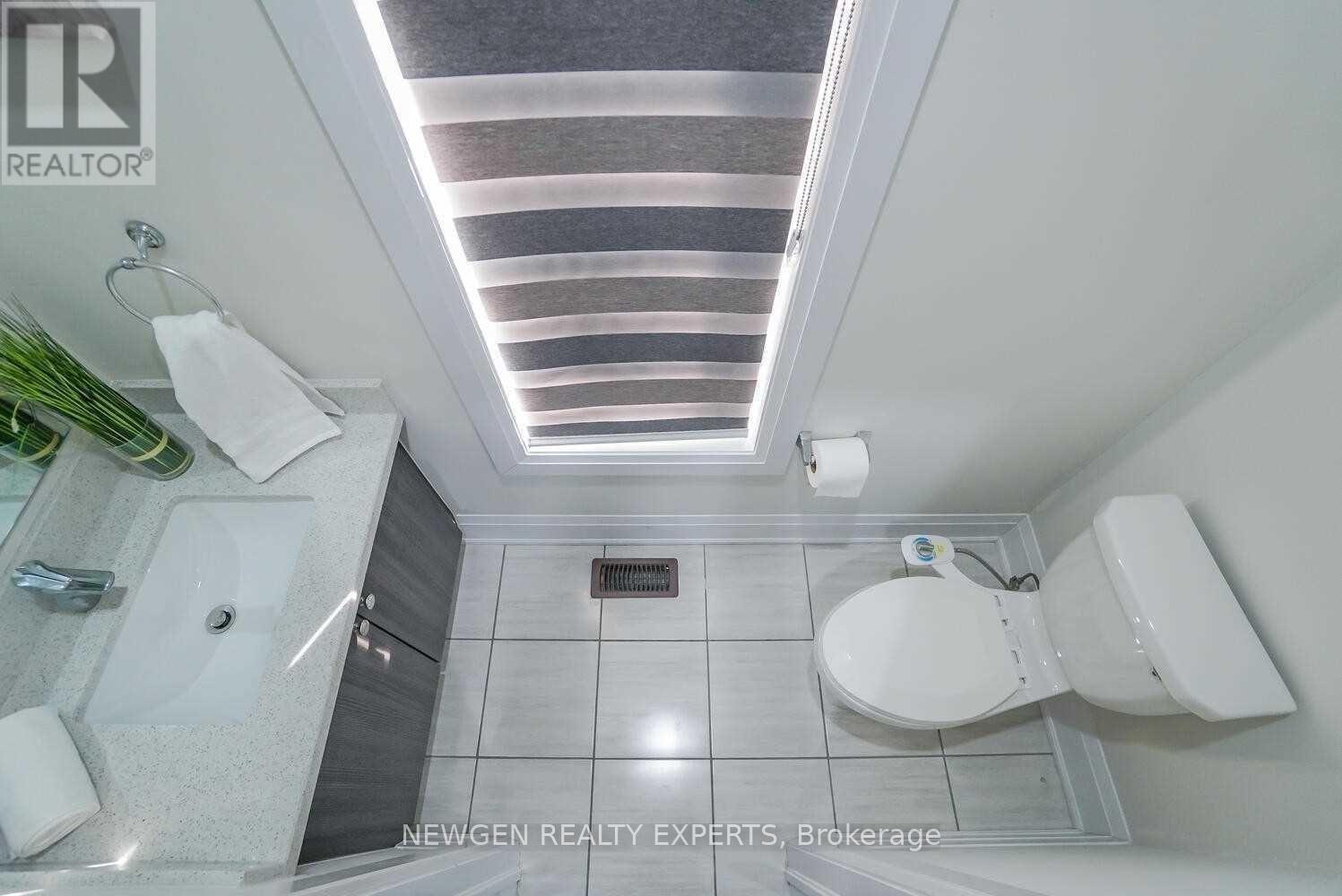 28 Dalecrest Road, Brampton, Ontario  L6X 5N3 - Photo 13 - W12551570