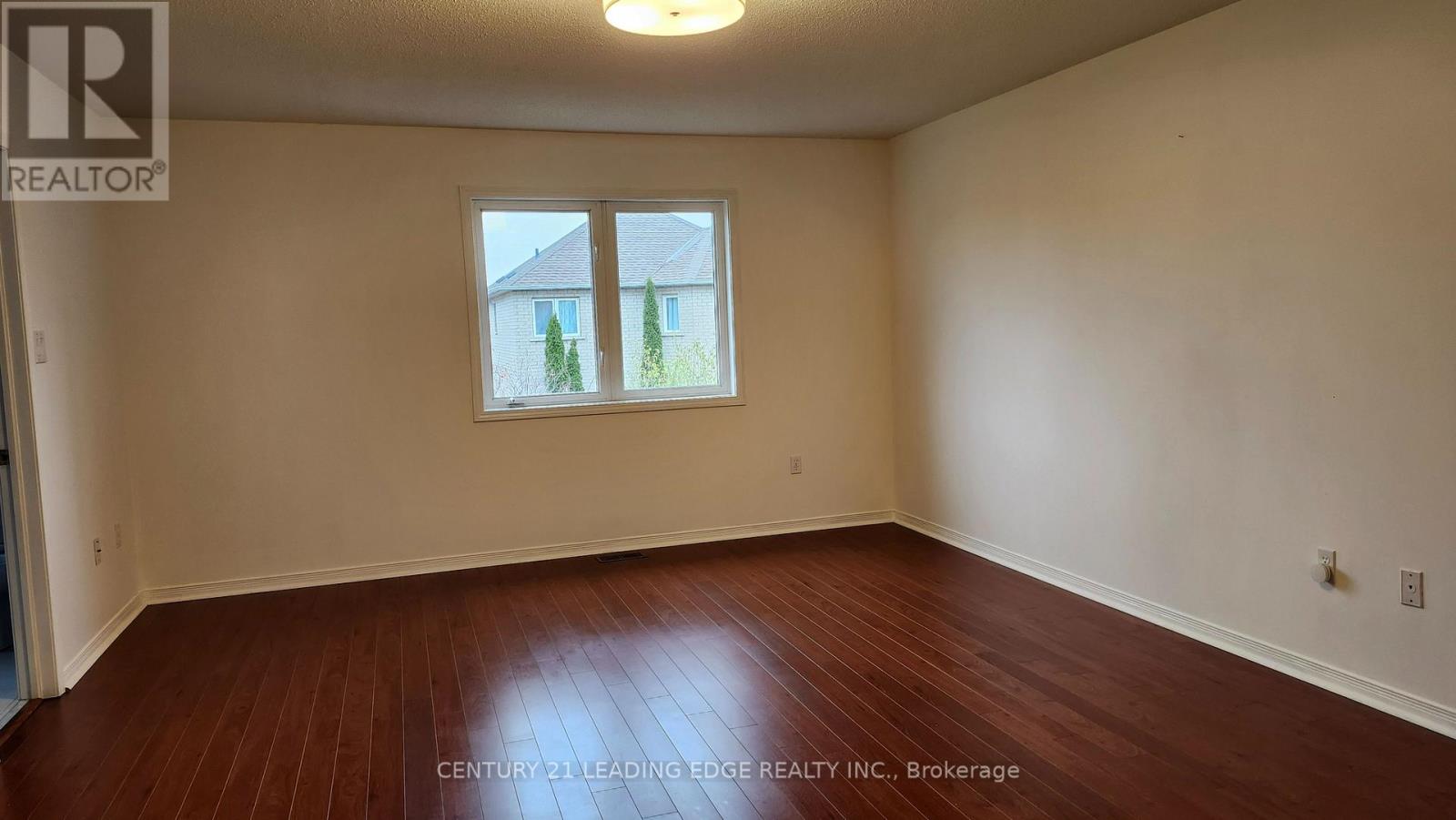 7 Angela Court, Markham, Ontario  L3S 4K8 - Photo 6 - N12555606