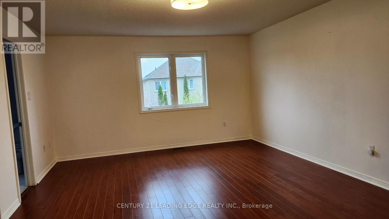 7 Angela Court, Markham, Ontario  L3S 4K8 - Photo 8 - N12555606