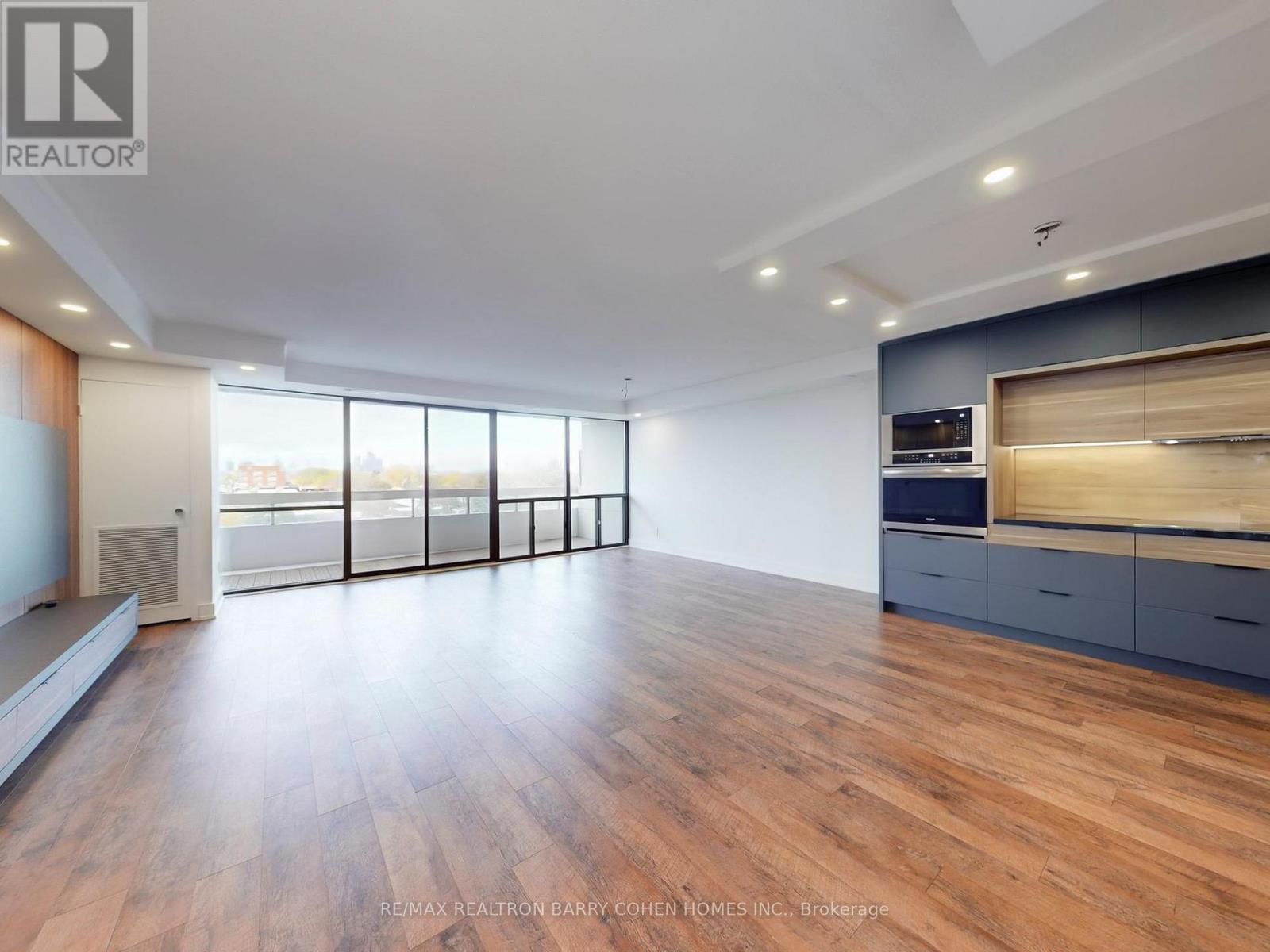 705 - 8111 Yonge Street, Markham, Ontario  L3T 4V9 - Photo 6 - N12555614