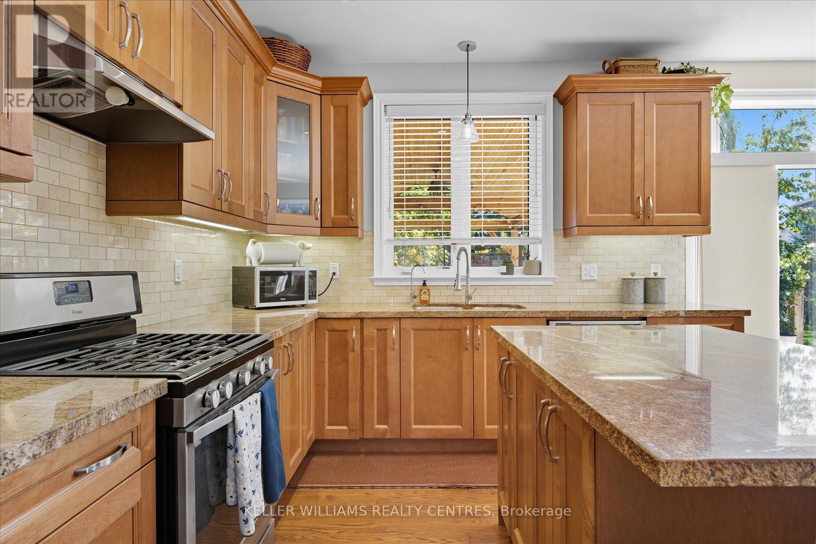 99 Church Street, Georgina, Ontario  L4P 1J4 - Photo 12 - N12555622