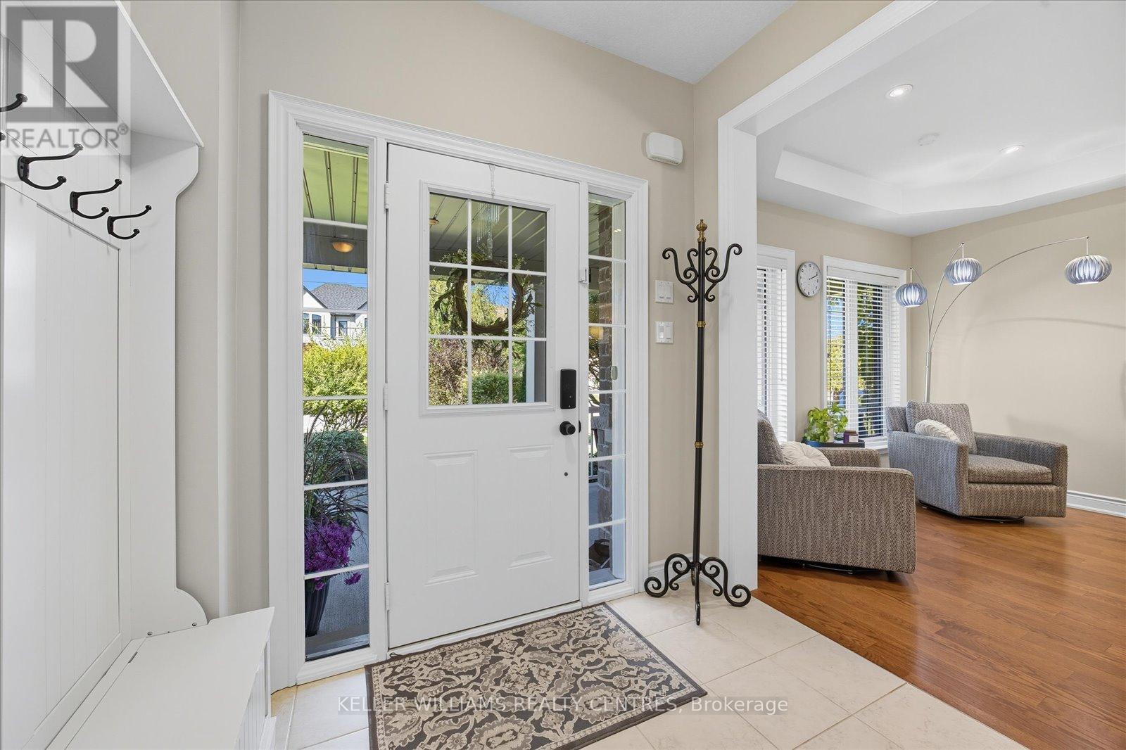 99 Church Street, Georgina, Ontario  L4P 1J4 - Photo 5 - N12555622