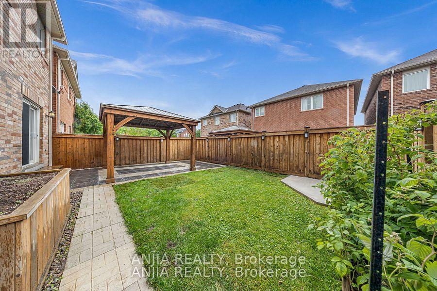 34 Horn Street, Whitchurch-Stouffville, Ontario  L4A 0X9 - Photo 14 - N12555650