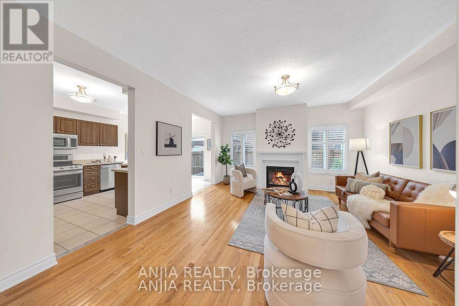 34 Horn Street, Whitchurch-Stouffville, Ontario  L4A 0X9 - Photo 9 - N12555650