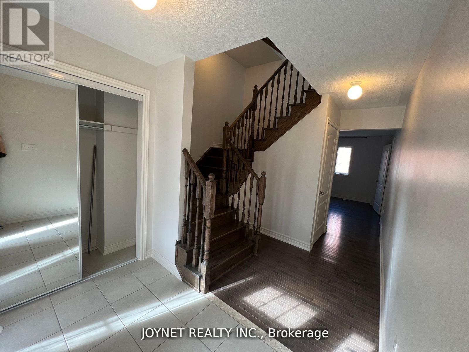 85 Roy Grove Way, Markham, Ontario  L6E 0T7 - Photo 2 - N12555656