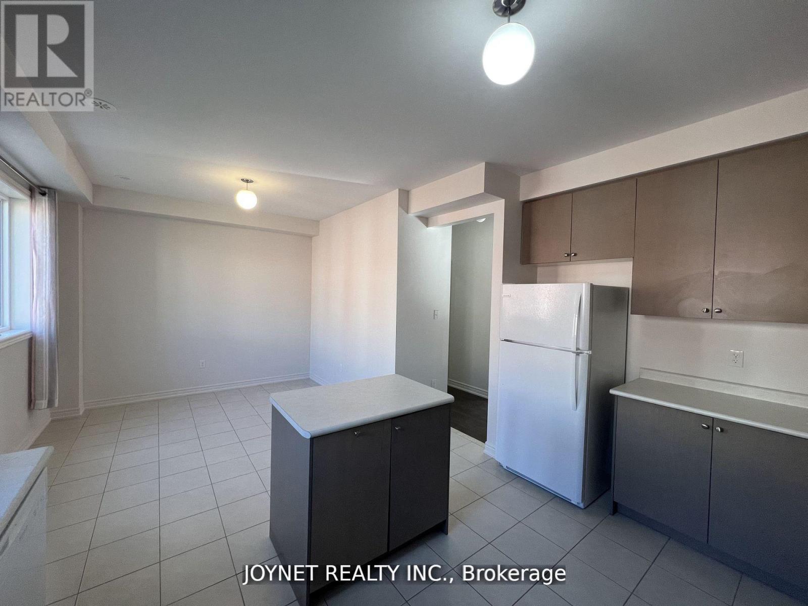 85 Roy Grove Way, Markham, Ontario  L6E 0T7 - Photo 9 - N12555656