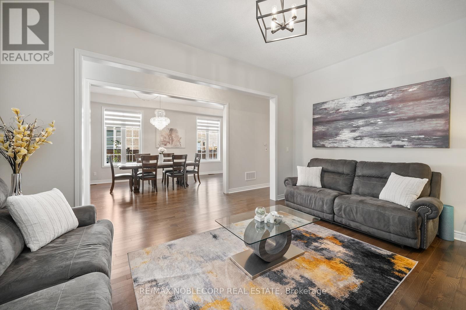 68 Inverness Way, Bradford West Gwillimbury, Ontario  L3Z 0W5 - Photo 17 - N12555744