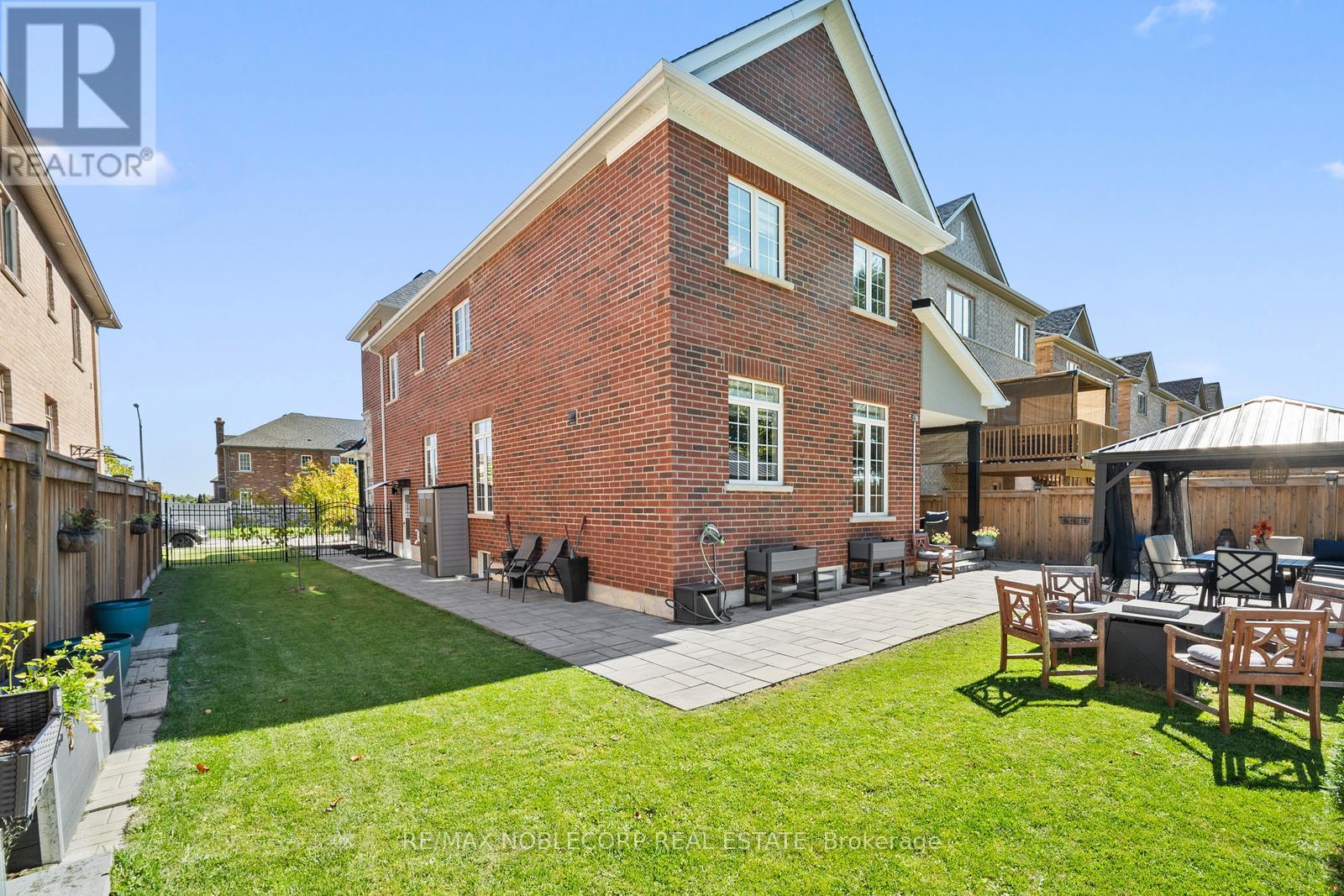 68 Inverness Way, Bradford West Gwillimbury, Ontario  L3Z 0W5 - Photo 46 - N12555744