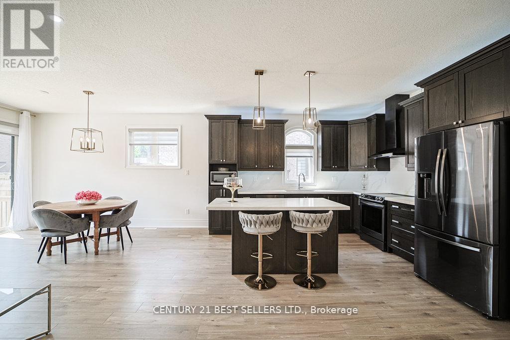 5 Wood Crescent, Essa (Angus), Ontario  L0M 1B5 - Photo 16 - N12555804