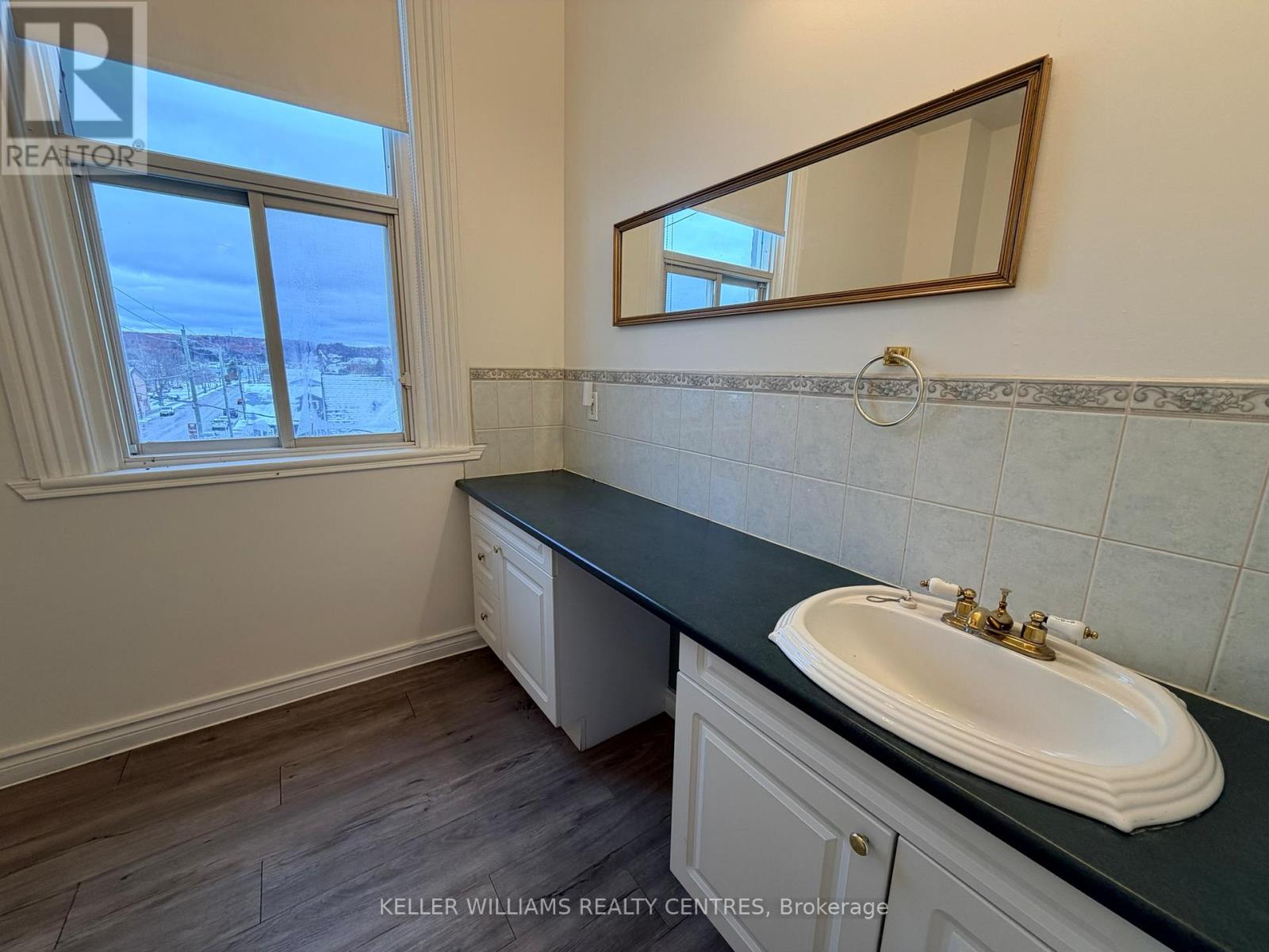 Unit C - 1 Simcoe Street, Penetanguishene, Ontario  L9M 1V2 - Photo 11 - S12555766