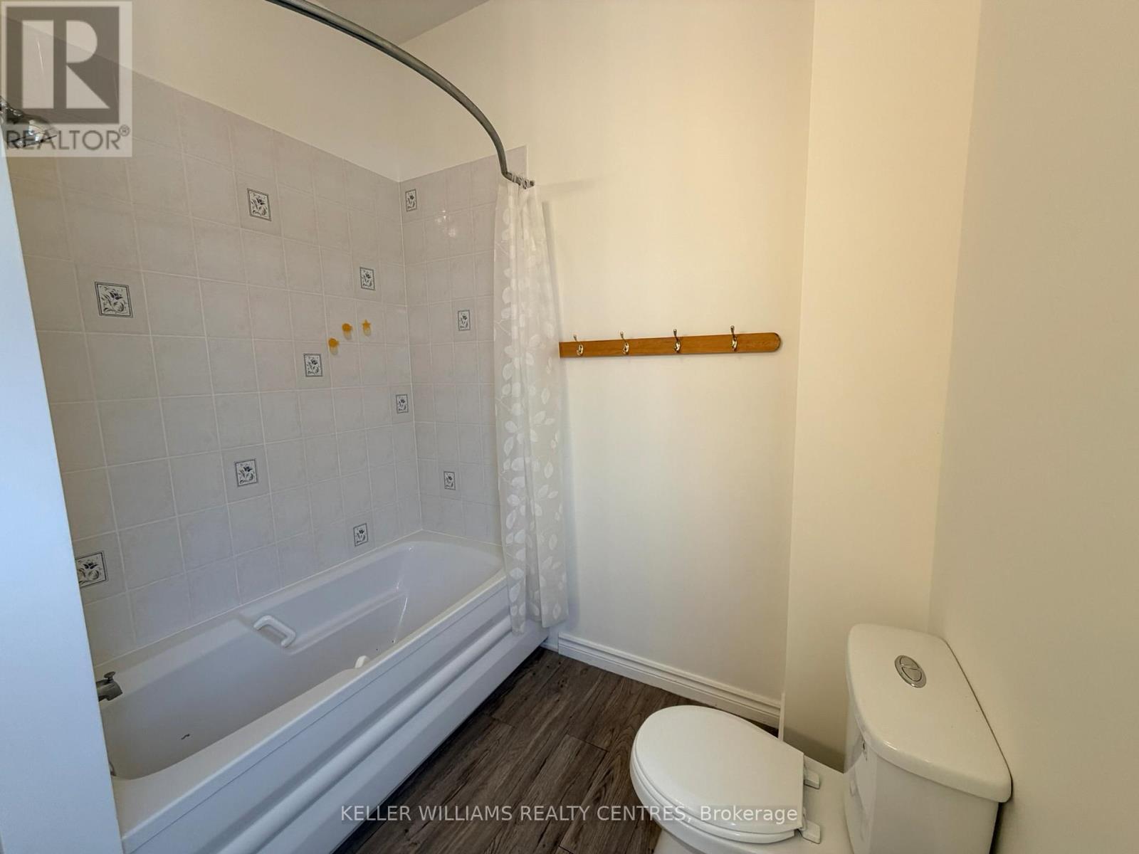 Unit C - 1 Simcoe Street, Penetanguishene, Ontario  L9M 1V2 - Photo 12 - S12555766