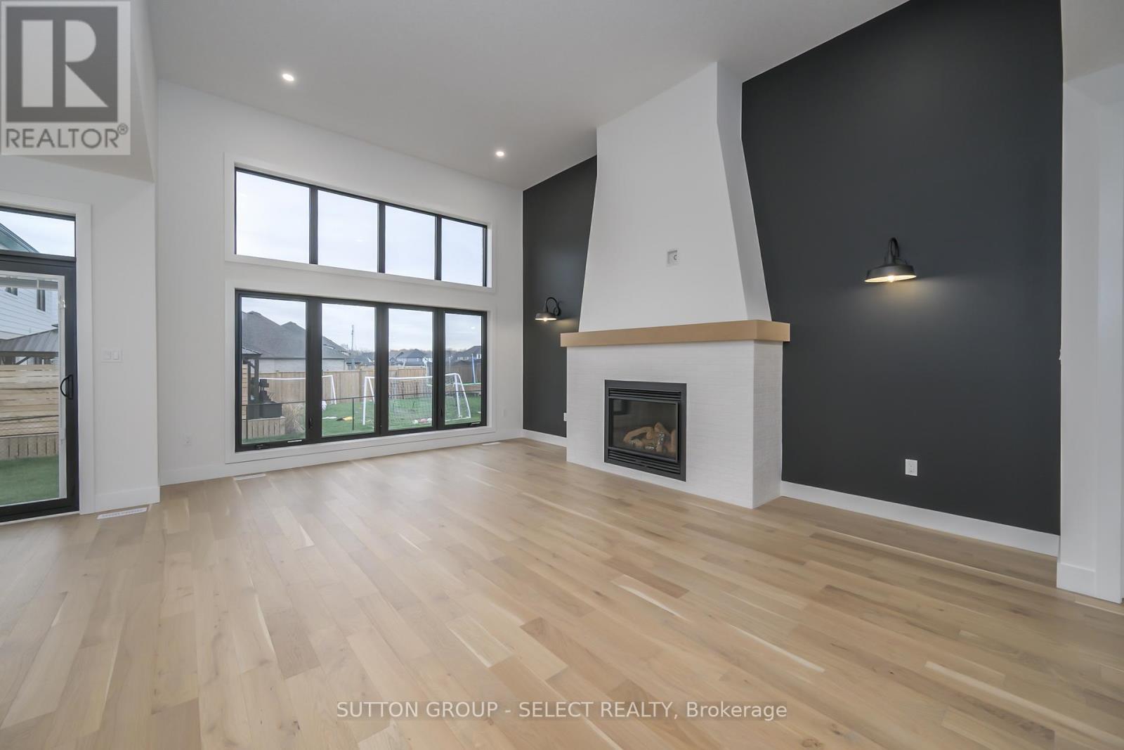 134 Harvest Lane, Thames Centre, Ontario  N0L 1G3 - Photo 16 - X12421126