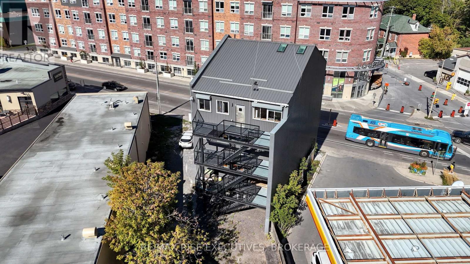 682 Princess Street, Kingston, Ontario  K7L 1E7 - Photo 3 - X12555856