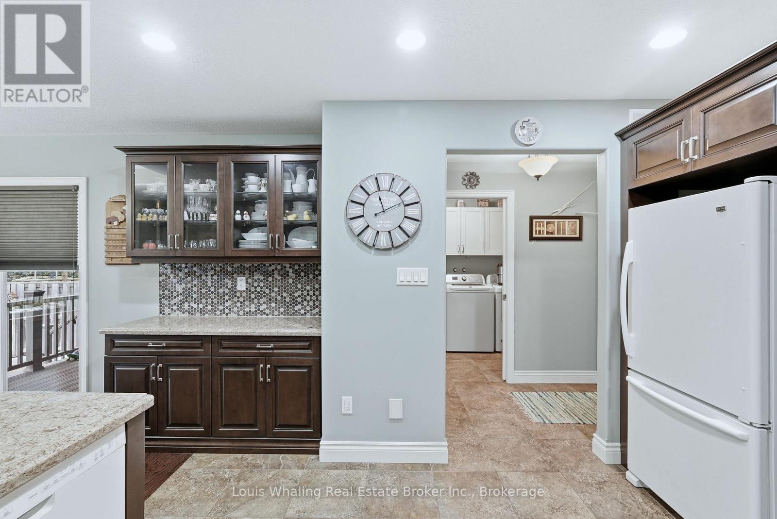 405 2nd Street S, Hanover, Ontario  N4N 3T9 - Photo 12 - X12555818