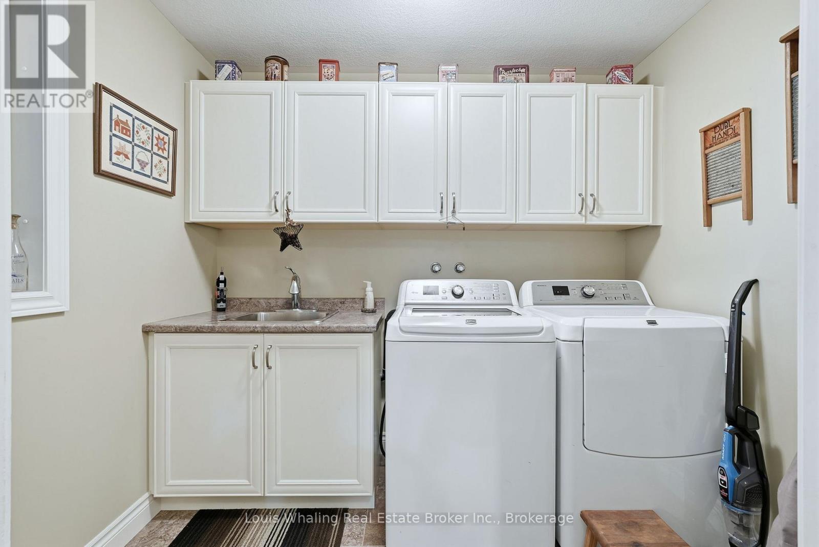 405 2nd Street S, Hanover, Ontario  N4N 3T9 - Photo 13 - X12555818