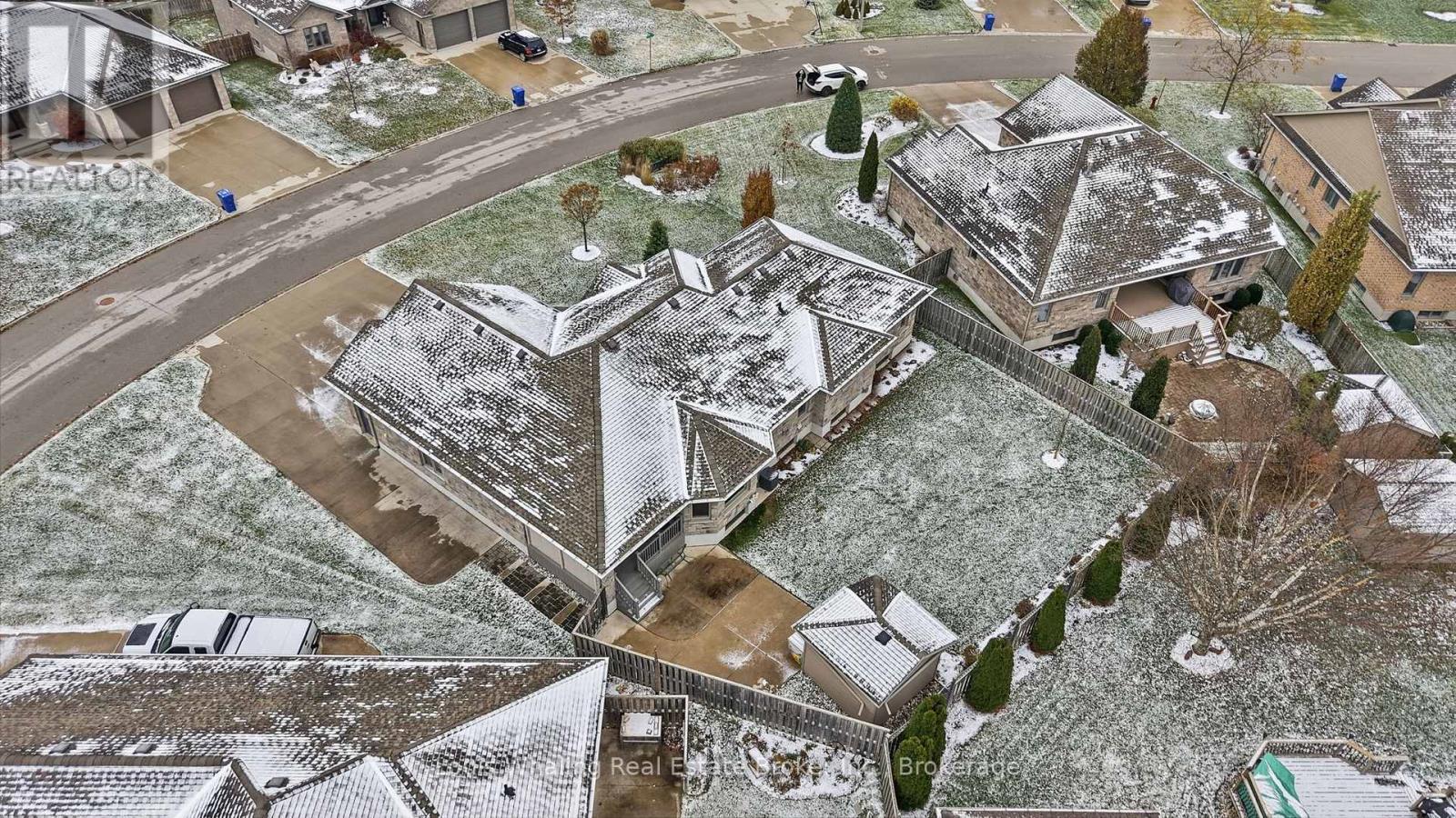 405 2nd Street S, Hanover, Ontario  N4N 3T9 - Photo 2 - X12555818