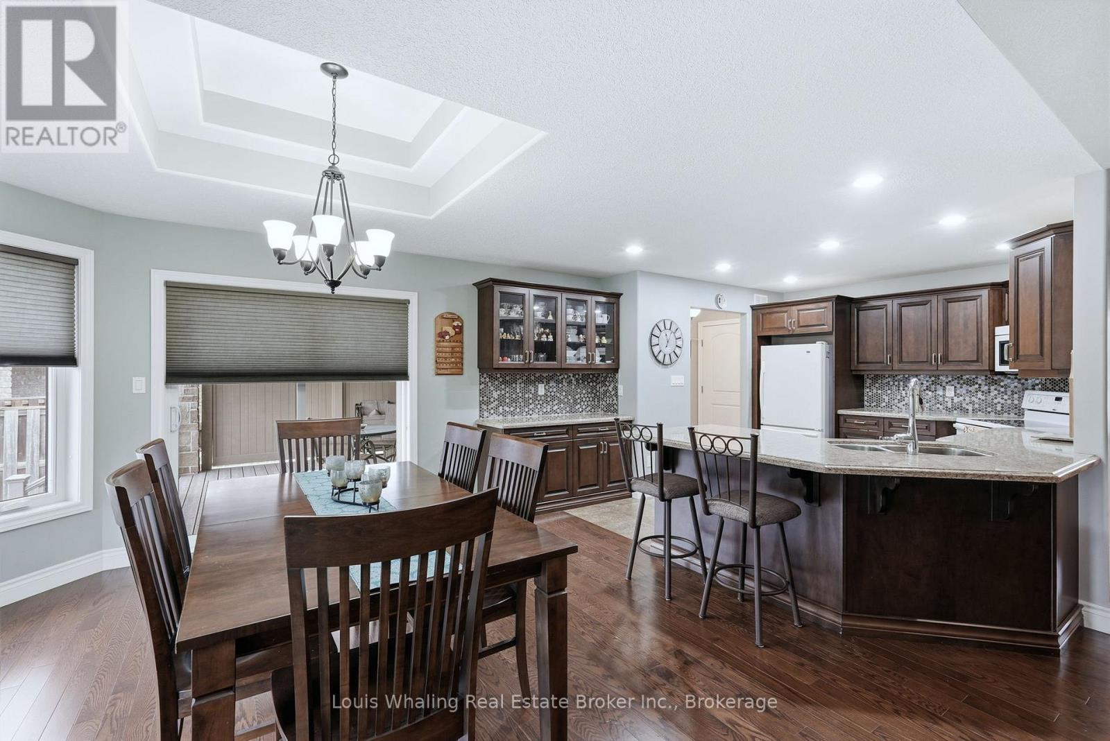 405 2nd Street S, Hanover, Ontario  N4N 3T9 - Photo 8 - X12555818