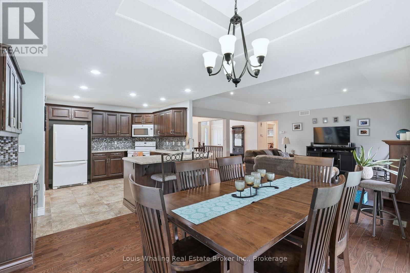 405 2nd Street S, Hanover, Ontario  N4N 3T9 - Photo 9 - X12555818