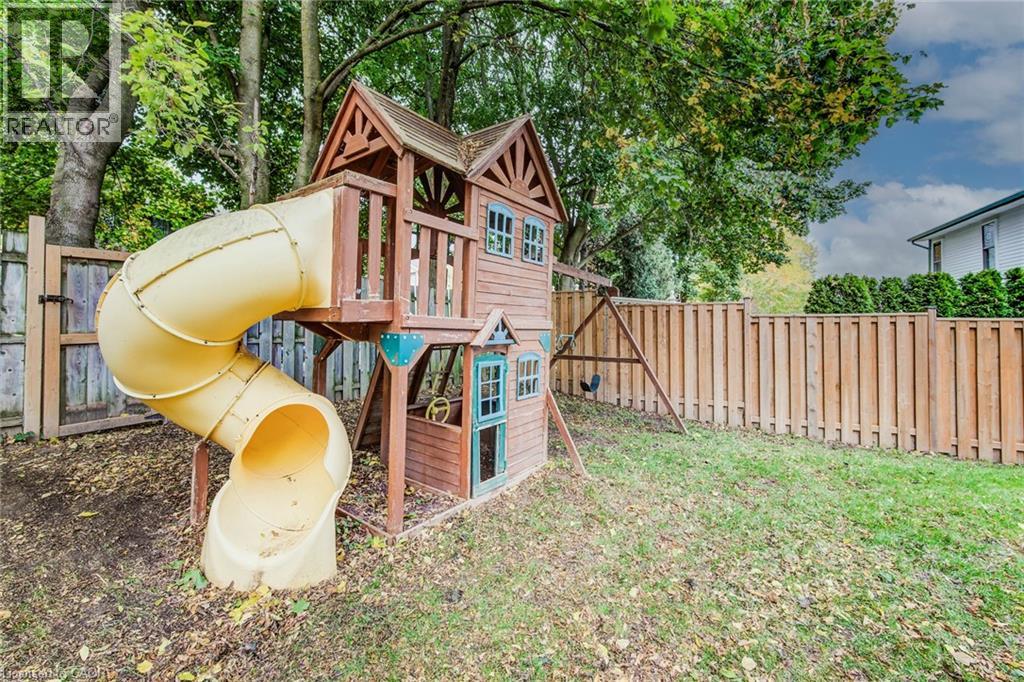 295 Wiltshire Place, Waterloo, Ontario N2T 1R3 - Photo 40 - 40787683