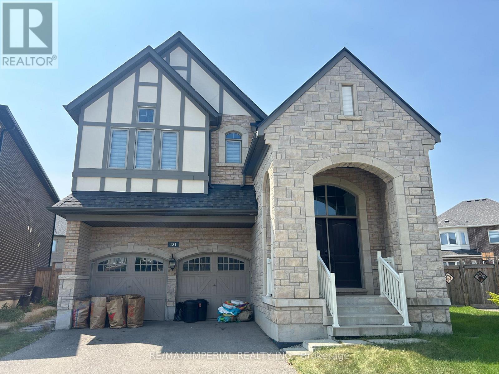 131 BEAVERIDGE AVENUE, Oakville, Ontario