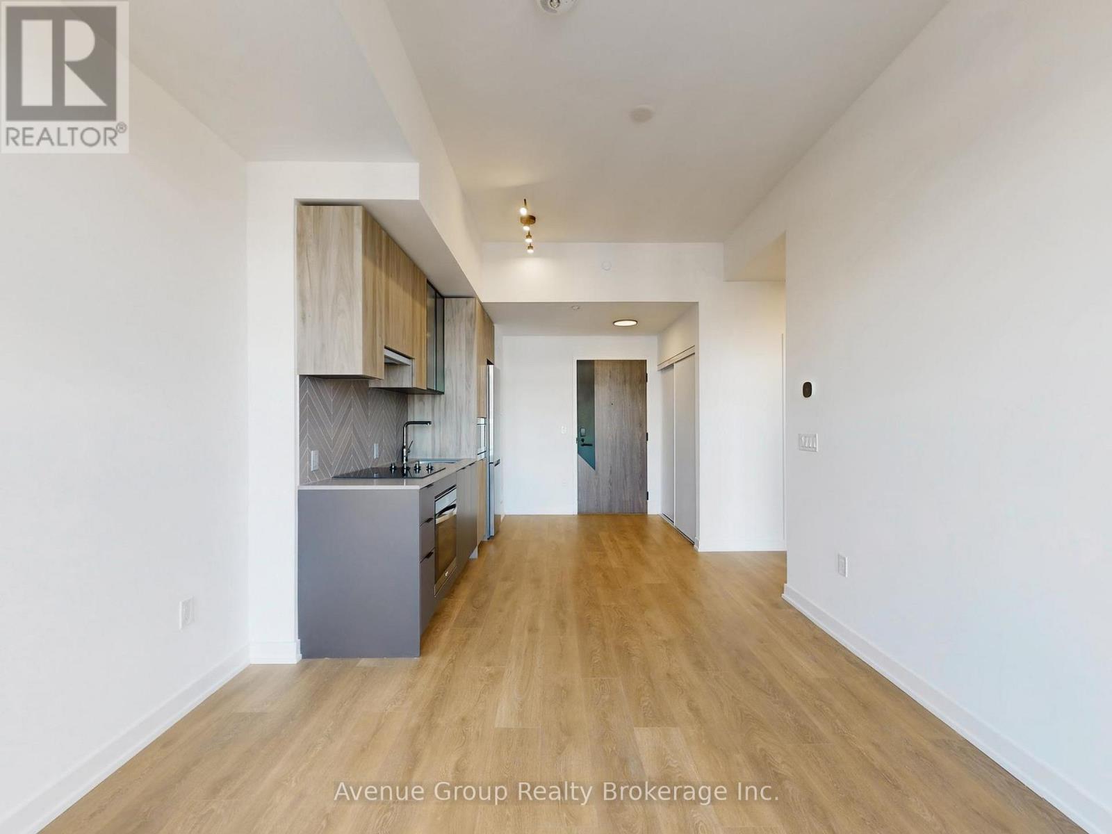 620 - 1037 The Queensway, Toronto (Islington-City Centre West), Ontario  M8Z 6C7 - Photo 7 - W12555618