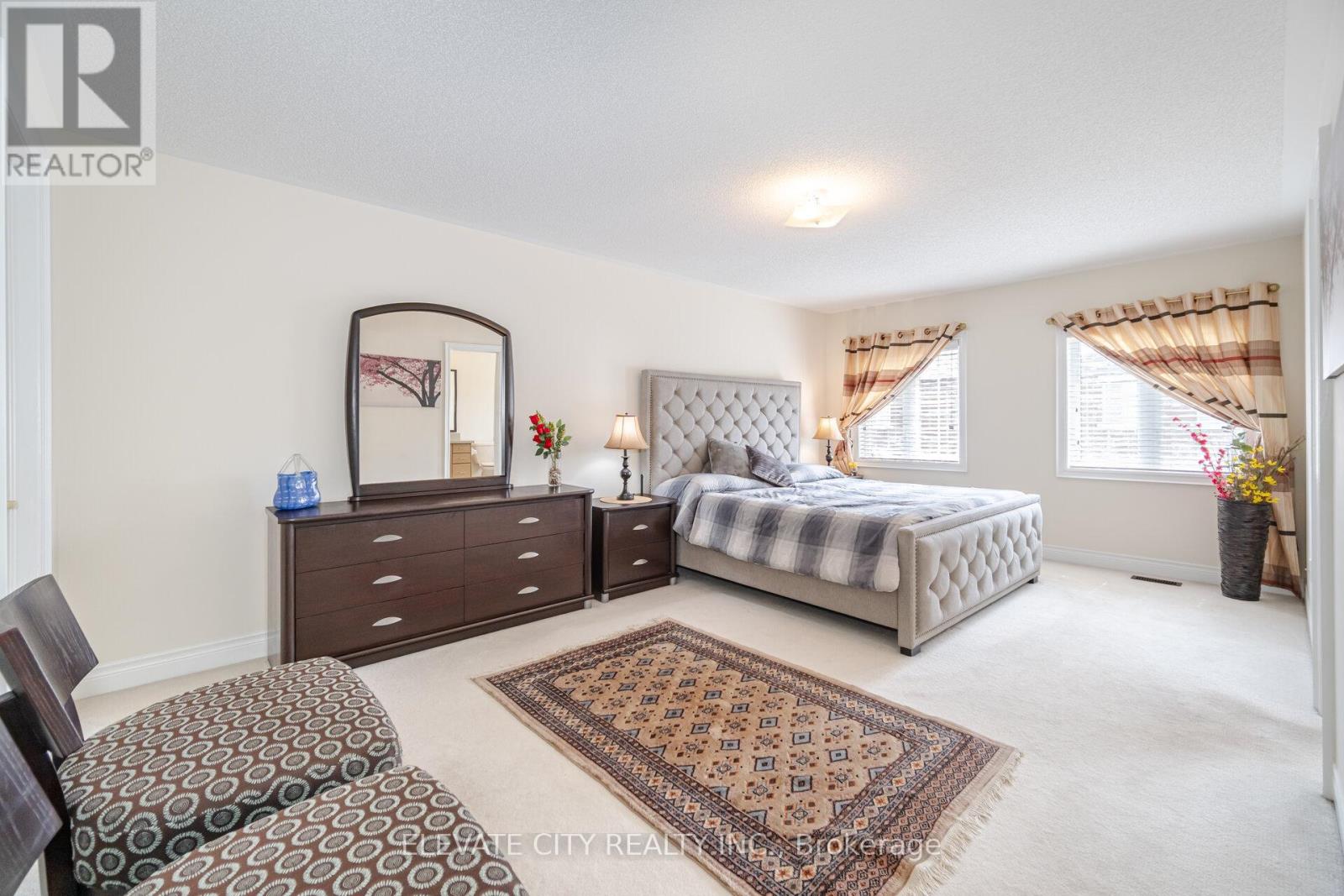 5576 Ethan Drive, Mississauga, Ontario  L5M 0N2 - Photo 6 - W12555620