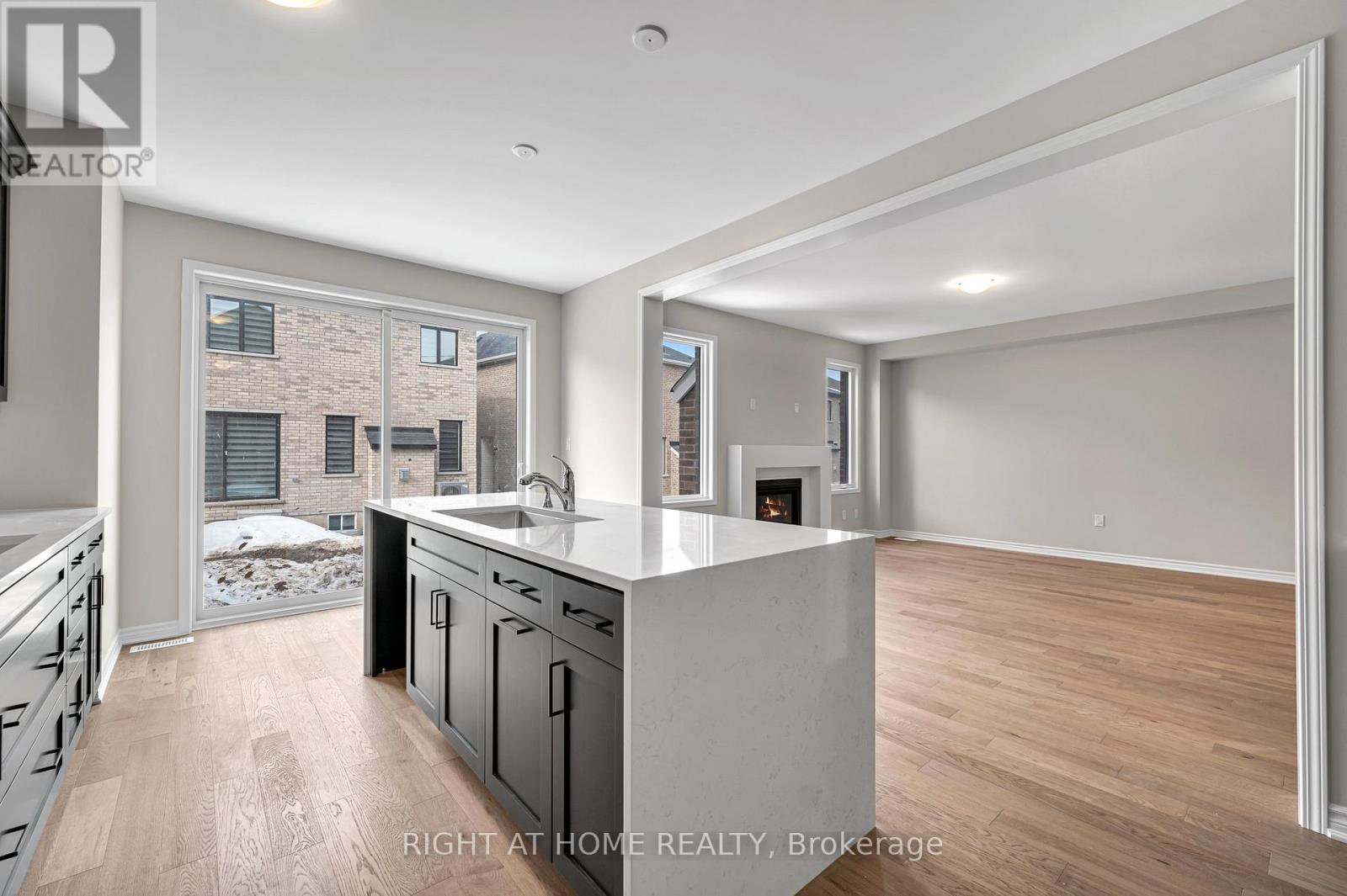 1267 Temperance Crescent, Milton, Ontario  L9T 6J2 - Photo 17 - W12555644