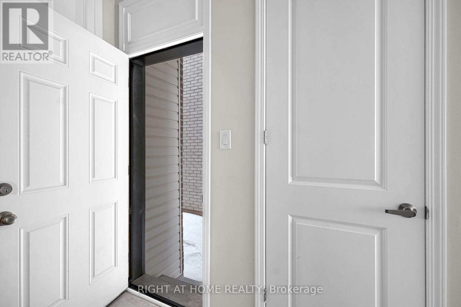 1267 Temperance Crescent, Milton, Ontario  L9T 6J2 - Photo 42 - W12555644