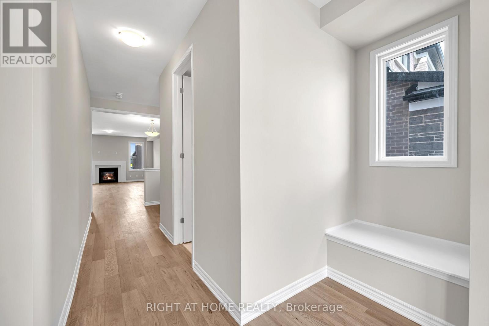 1267 Temperance Crescent, Milton, Ontario  L9T 6J2 - Photo 6 - W12555644